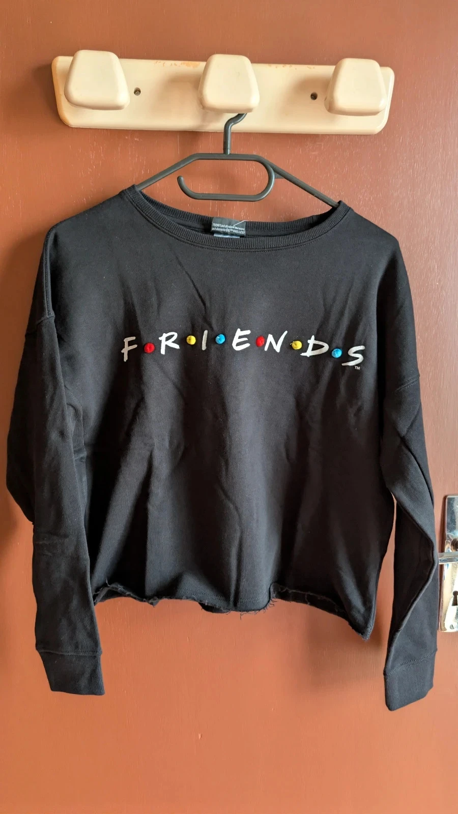 sweat pull friends noir neuf avec etiquette 13 14 ans 164 cm